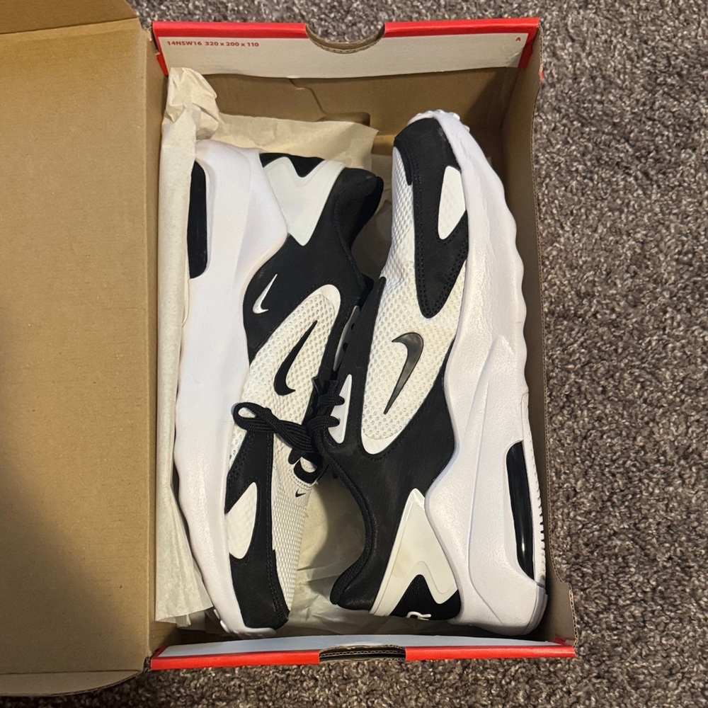 Women’s Nike Air Max Bolt